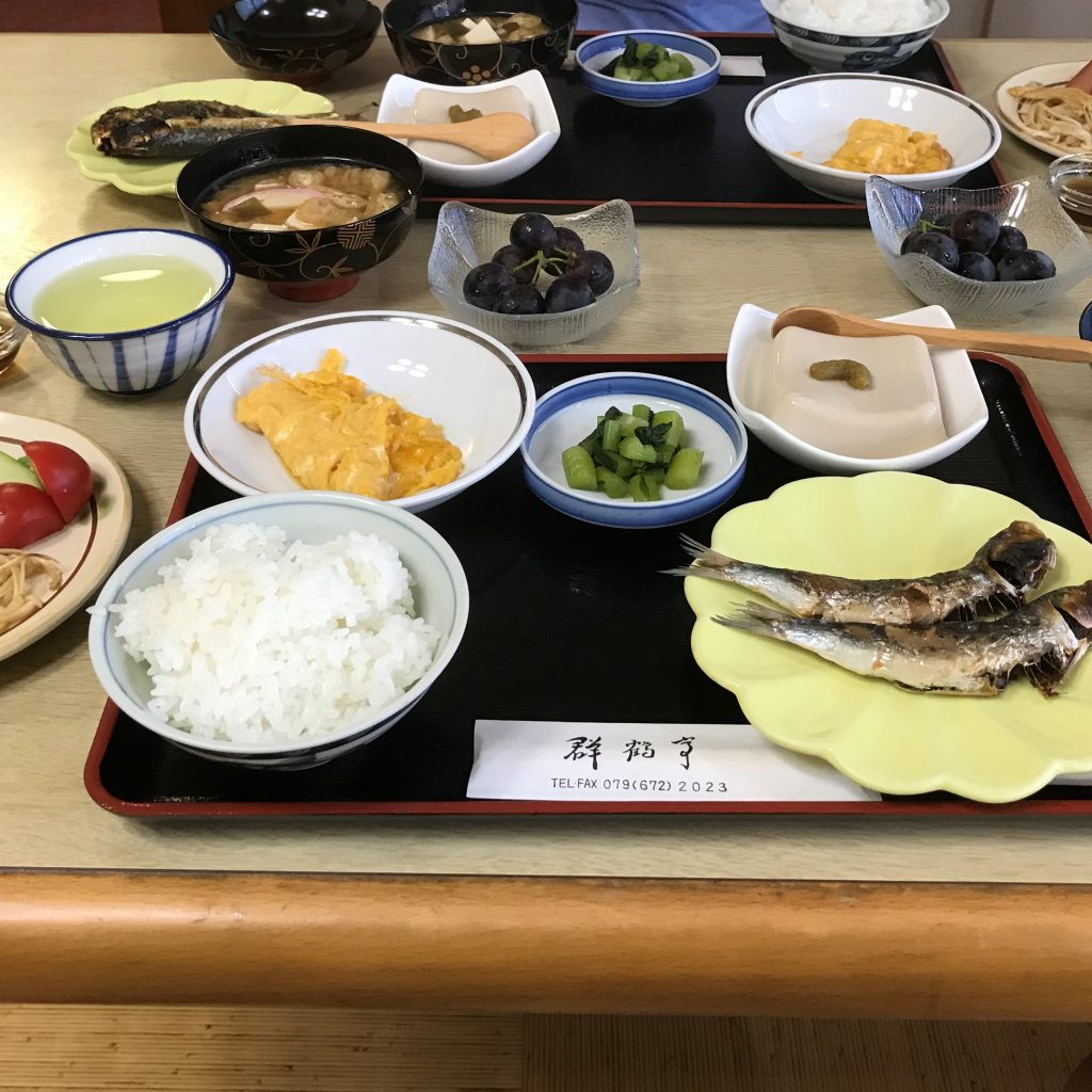 朝来市群鶴亭朝ごはん