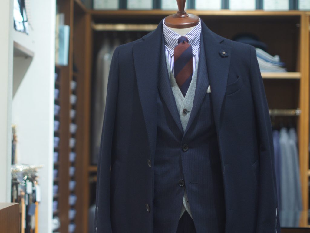 lardini-chesterfieldcoat-single
